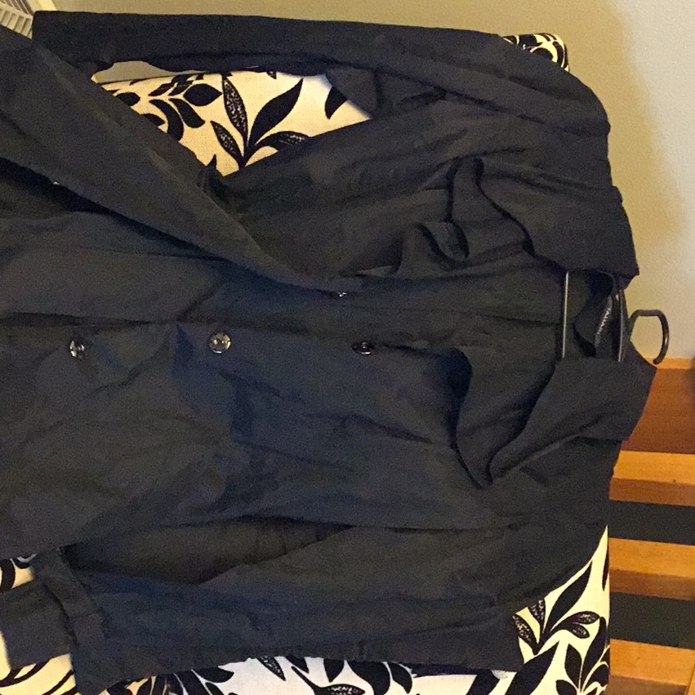 Tahari over jacket - Picture 2 of 4